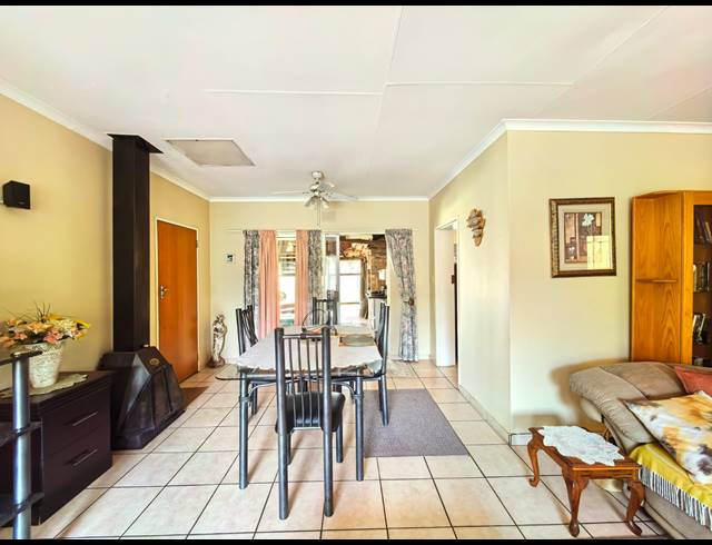 3 BEDROOM HOUSE FOR SALE IN VAALPARK
